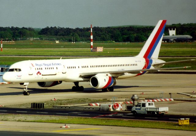 Boeing 757-200 (9N-ACB) - very rare guest in Frankfurt in the late 80th