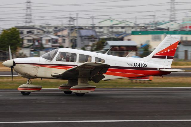 Piper Cherokee (JA4132)