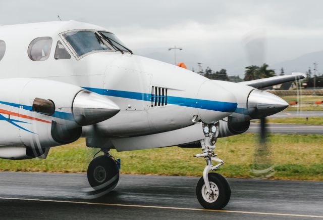 Beechcraft King Air 90 (N427DM)