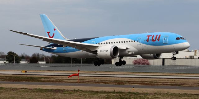 Boeing 787-8 (PH-TFL) - A TUI Fly Nederland Boeing 787-8 Dreamliner arriving 18L at Carl T. Jones Field, Huntsville International Airport, AL - mid-afternoon March 11, 2021.