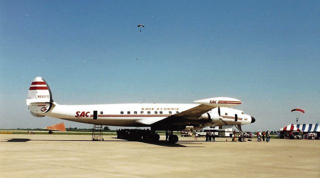 N6937C — - 1994 - WFFC - Quincy , Il.  Makes one hell'va jump ship. Have jumped both the left and right doors :)  Now located at the Airline History Museumbr /in Kansas City, Missouri 