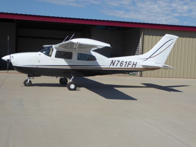 Cessna Centurion (N761FH)
