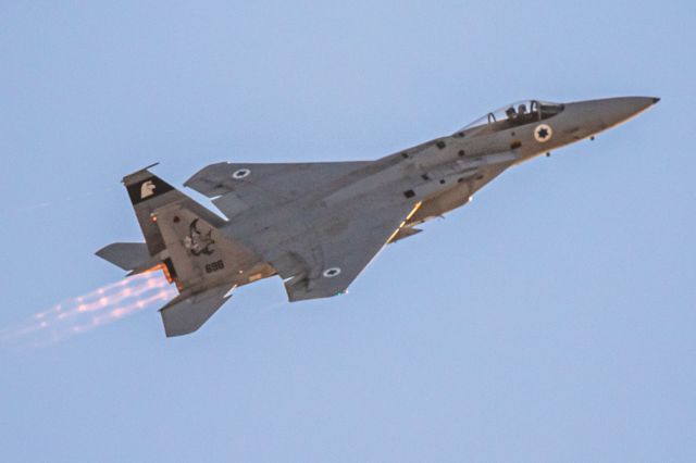 McDonnell Douglas F-15 Eagle (N696)