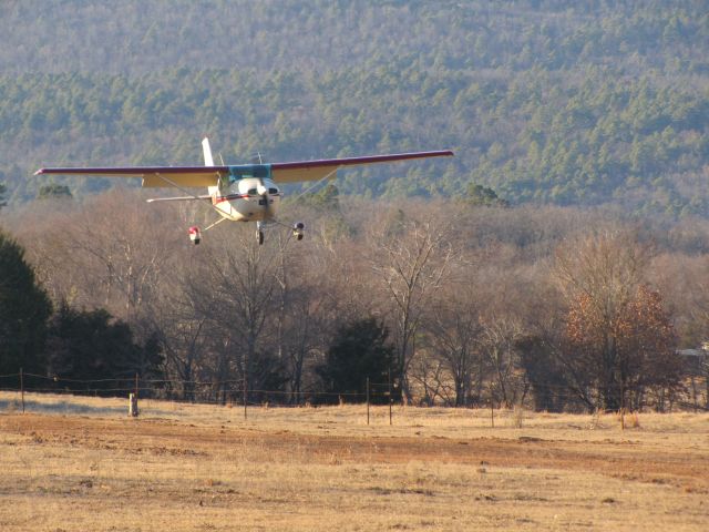 Cessna Skylane (N8372M) - Landing at my grass strip S.E Okla. Grass field 1500 long.