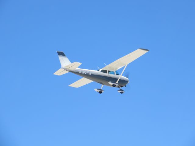 Cessna Skyhawk (N901J)