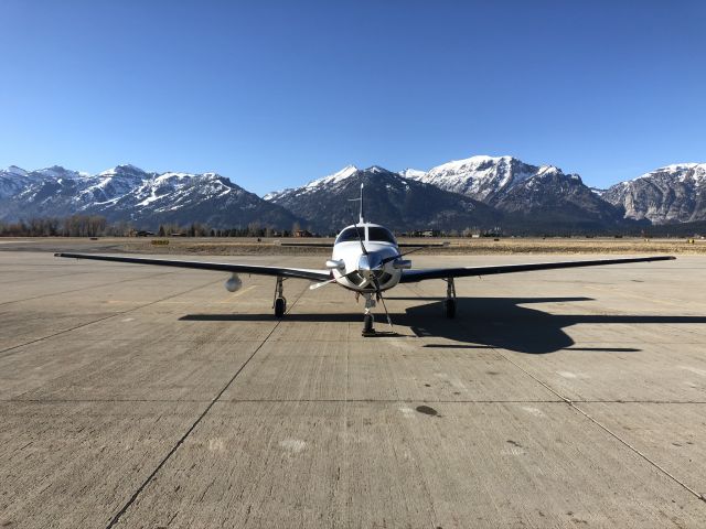 Piper Malibu Mirage (N77400)