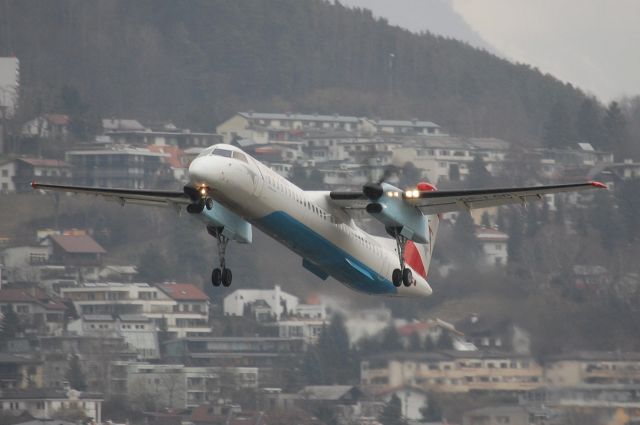 de Havilland Dash 8-400 (OE-LGD)