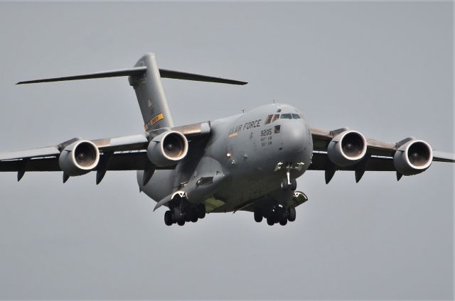 09-9205 — - rch194 usaf c-17a 09-9205 landing at shannon 22/8/19.