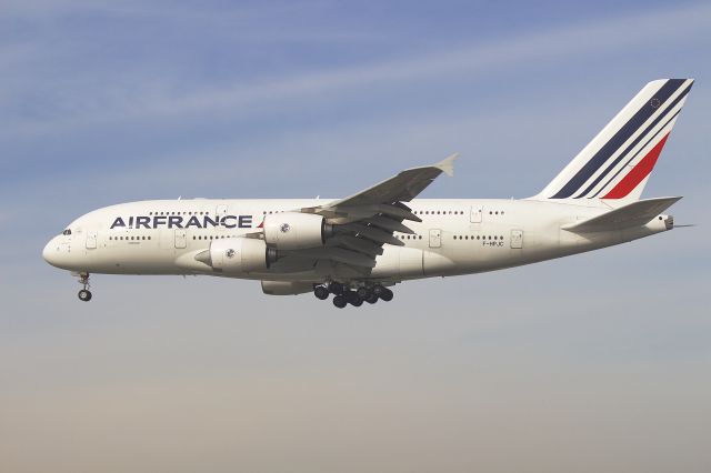 Airbus A380-800 (F-HPJC) - landing Runway 24R at KLAX from LFPG/CDG