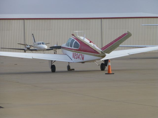 Beechcraft 35 Bonanza (N2047W)