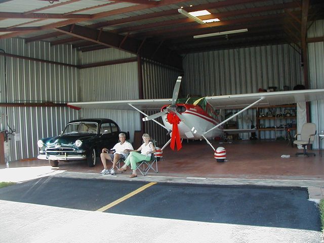 Cessna Skywagon 180 (N2590K)