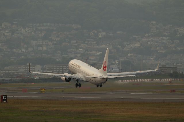 Boeing 737-800 (JA347J)