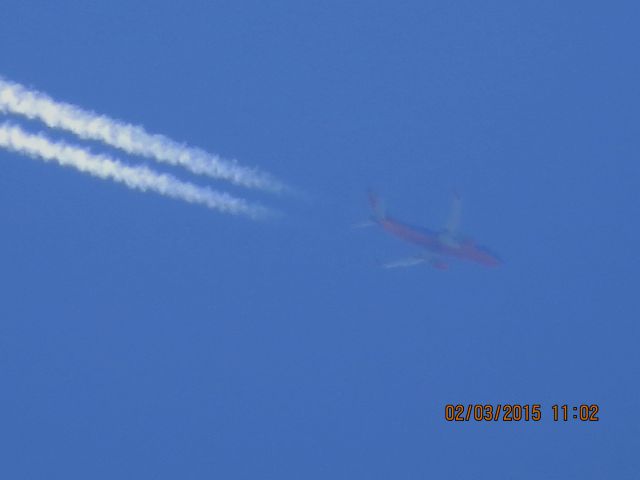 BOEING 737-300 (N618WN) - Southwest Airlines flight 2504 from STL to OKC over Southeastern Kansas at 32,000 feet.