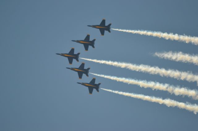 McDonnell Douglas FA-18 Hornet — - US Navy Blue Angels preforming a modified delta pass July 23 in Sioux Falls, SD