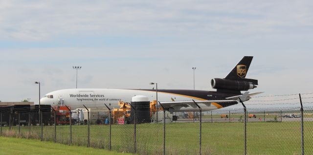 McDonnell Douglas DC-10 (N245UP)