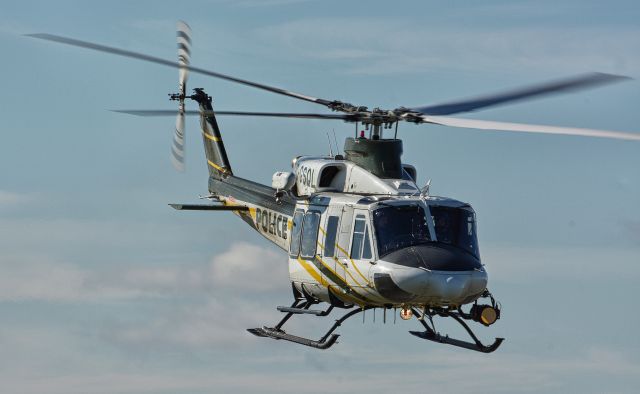 Bell 412 (C-GSQL)