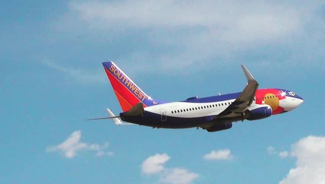 Boeing 737-700 (N230WN) - Southwest Airlines Colorado One departing from El Paso International Airport 