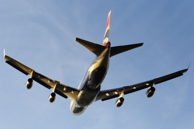 Boeing 747-400 (G-CIVN) - Departing LHR.