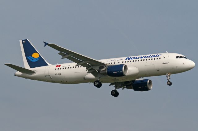 Airbus A320 (TS-INO)