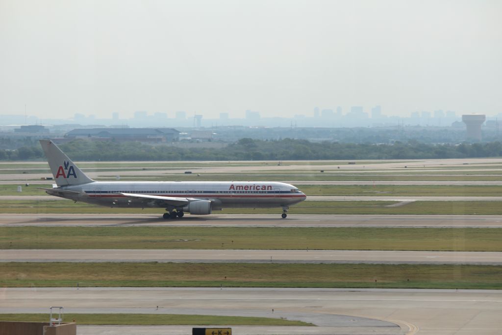 BOEING 767-300 (N363AA) - 081513 B767 on take-off roll Rwy 17R