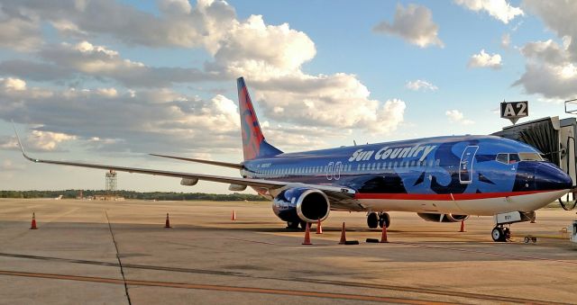 Boeing 737-800 (N801SY) - Getting ready to head to Raleigh. Taken 8-16-16