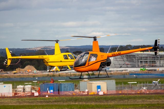 Robinson R-44 (VH-YDL)