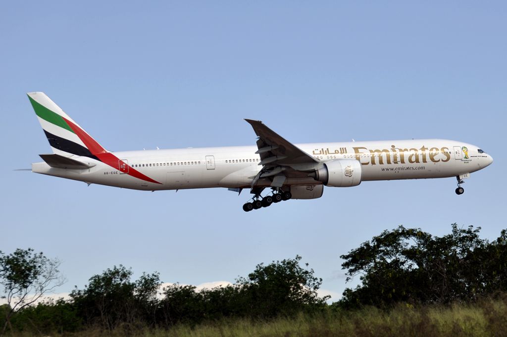 Boeing 777-200 (A6-EGE)