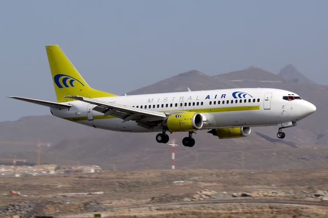 BOEING 737-300 (EI-DVC)