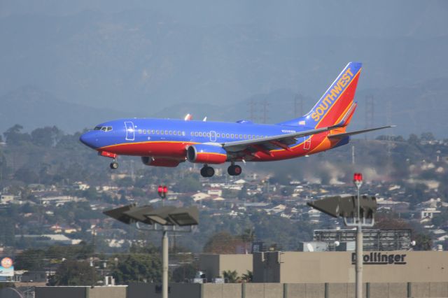 Boeing 737-700 (N258WN)
