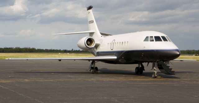 Dassault Falcon 2000 (N995GH)