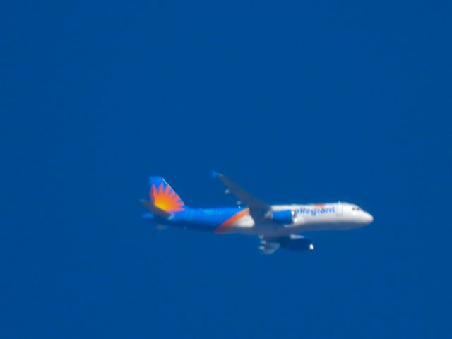 Airbus A320 (N284NV) - AAY68br /LAS-SGFbr /10/14/22