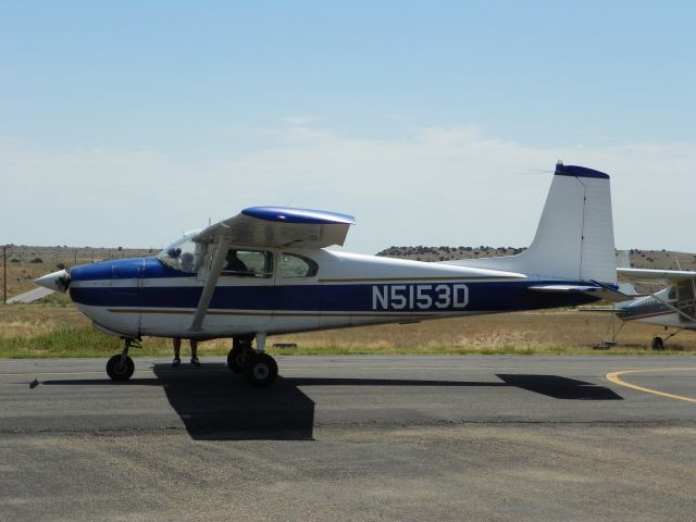 Cessna Skylane (N5153D)