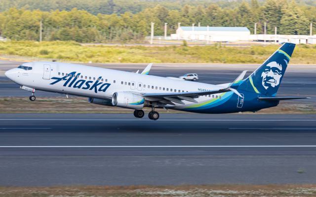 Boeing 737-800 (N549AS)