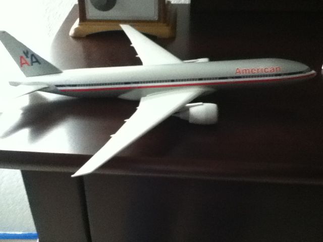 Boeing 777-200 (N792AN)