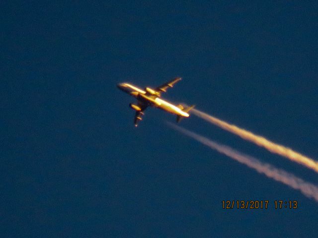 Airbus A320 (N486UA)