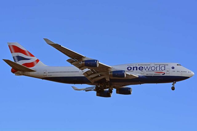 Boeing 747-400 (G-CIPV) - One World 747-436 G-CIPV at Phoenix Sky Harbor on May 21, 2018