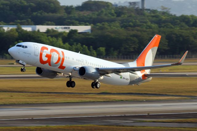 Boeing 737-700 (PR-GZU)