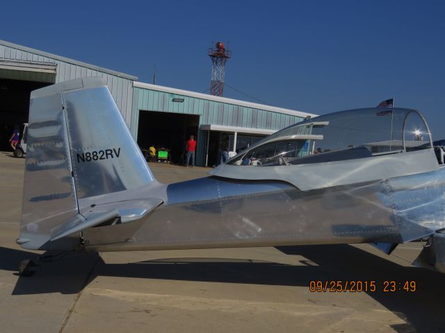 Vans RV-8 (N882RV)