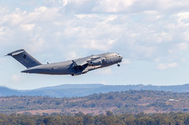 Boeing Globemaster III (A41209) - Missed Approach