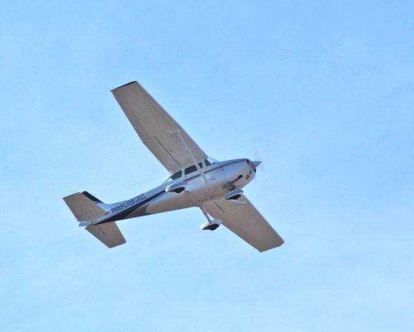 Cessna Skyhawk (N80832)