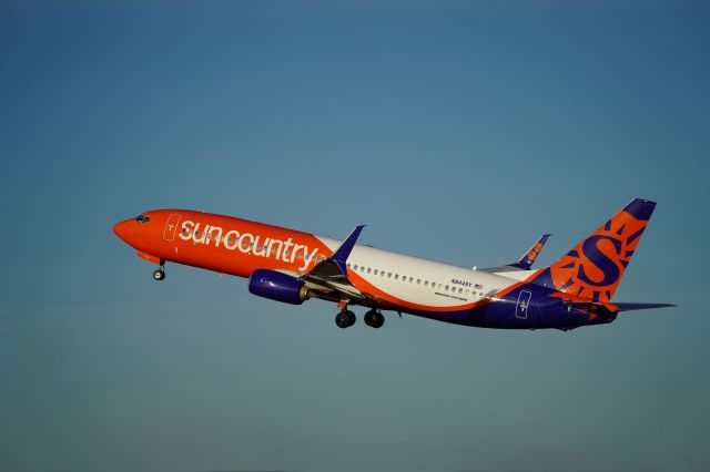 Boeing 737-800 (N844SY) - 844 departs on 30L. 24/11/23