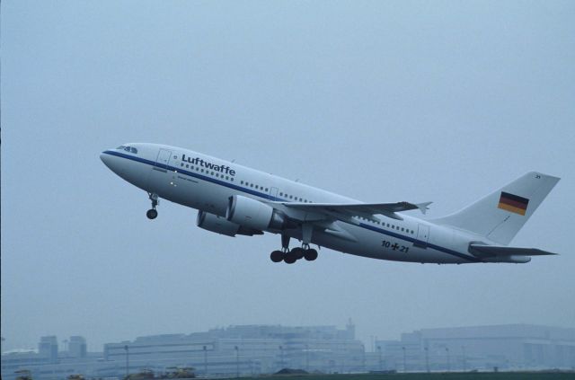 Airbus A310 — - Departure at Tokyo-Haneda Intl Airport Rwy04 on 1993/07/10 "VIP Flight "