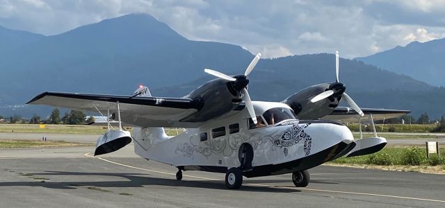 Grumman G-44 Widgeon (C-FWVV) - first run after 63 years. New restoration, 1107 Total time. SN 1293 