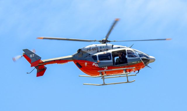 KAWASAKI EC-145 (PR-EES)