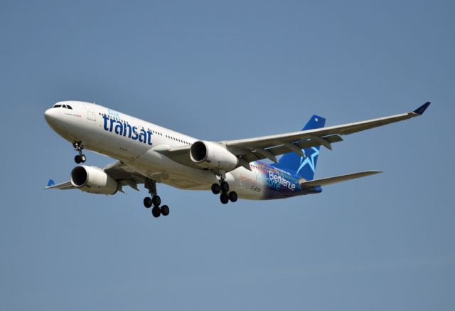 Airbus A330-300 (C-GTSI)