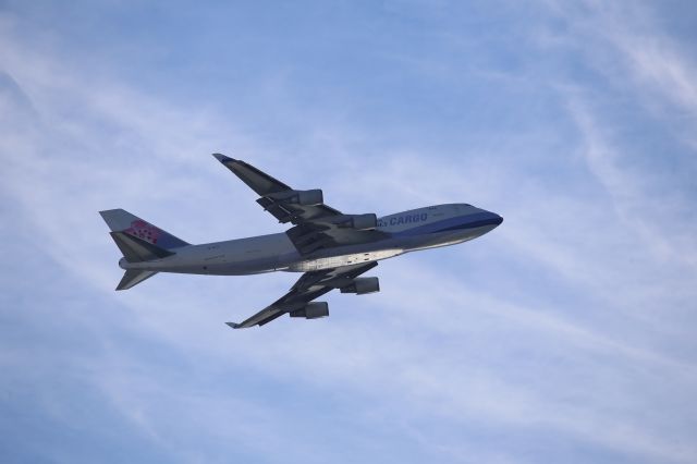 Boeing 747-400 (B-18711)