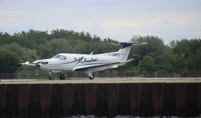 Pilatus PC-12 (C-GMPO)