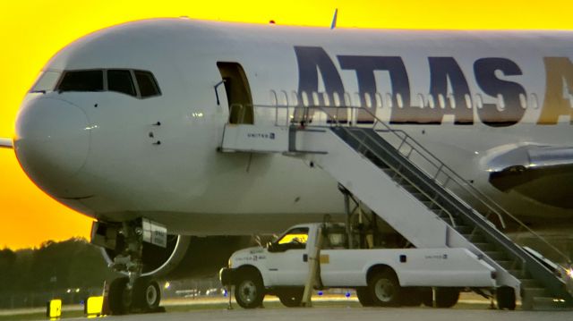 BOEING 767-300 (N640GT) - An Atlas Air B763 outside of customs at KIND. The aircraft was supposed to depart that evening for Frankfurt-Hahn, but the crew timed out so the flight was rescheduled for the following day. br /br /N640GT was operating as a charter for the US Army, deploying troops from Fort Bliss to Germany as GTI8952, and then onto Al Udeid Air Base in Qatar as CMB329. br /br /This aircraft is a 1991 Boeing 767-3S1(ER), SN 25221, owned/operated by Atlas Air. 9/30/22. 