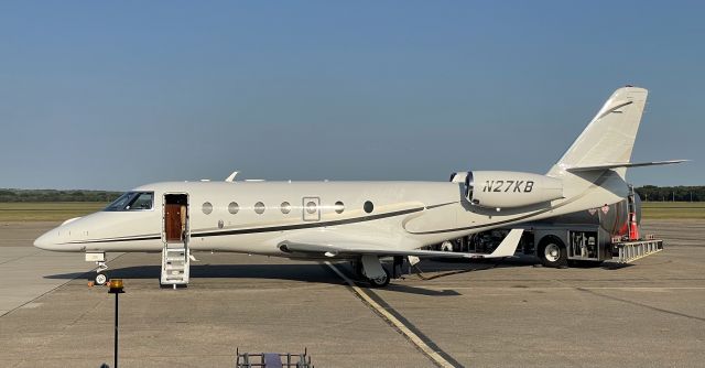 IAI Gulfstream G150 (N27KB)