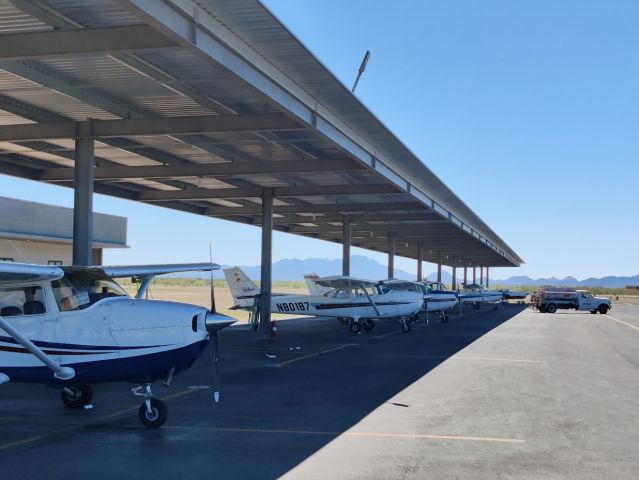 Cessna Skyhawk (N80187)